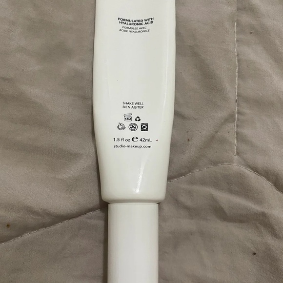 Studio Makeup Tinted Moisturizer - Picture 2 of 3